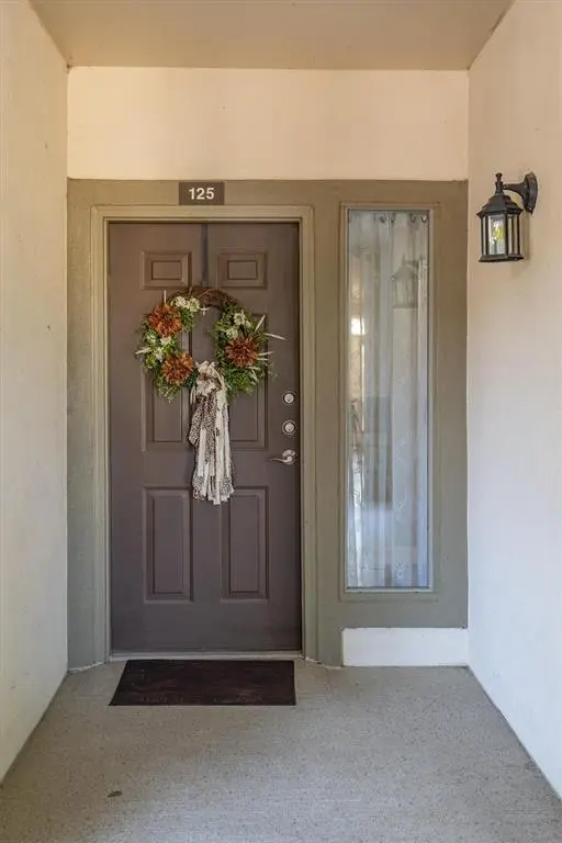 500 Waters Edge Drive #125, Lake Dallas, TX 75065