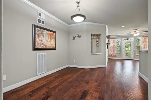 500 Waters Edge Drive #125, Lake Dallas, TX 75065