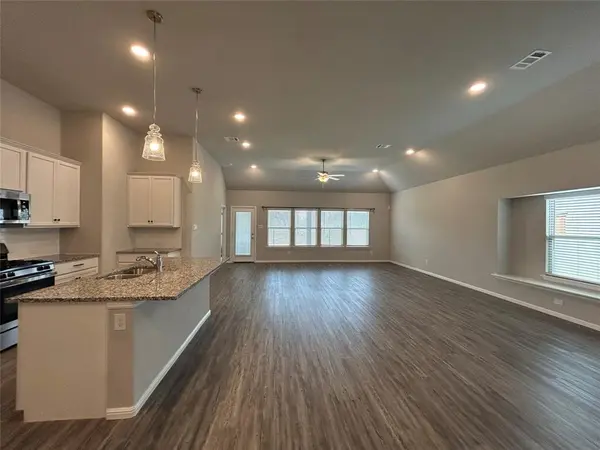 8941 Lantana Meadow Drive, Fort Worth, TX 76131