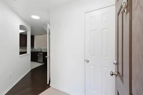 10067 Wake Bridge Drive, Frisco, TX 75035