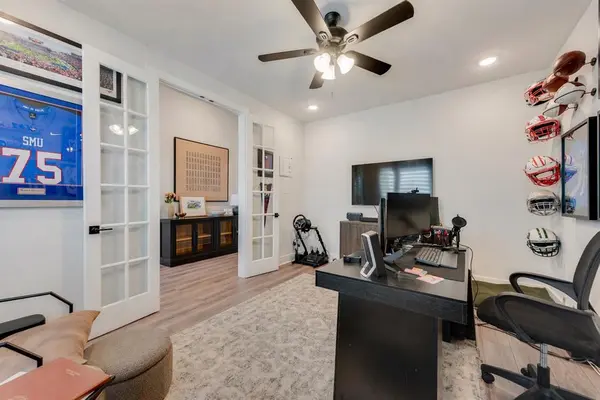 2701 Bluewood Lane, Mansfield, TX 76063