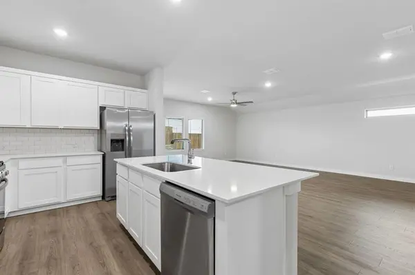 142 Sunset Canyon Drive, Lavon, TX 75166