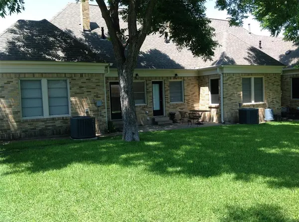 4105 Lafayette Avenue, Fort Worth, TX 76107