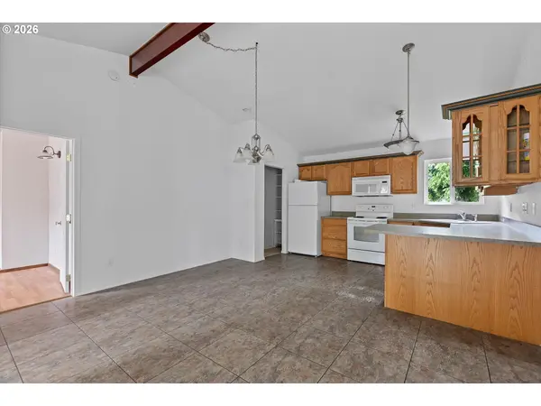 725 N RIVER BEND RD, Otis, OR 97368