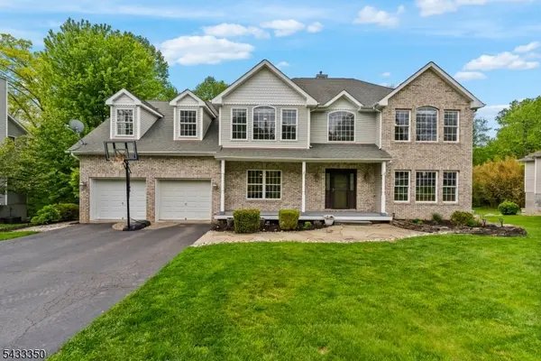 4 Matthew Dr, Byram Twp., NJ 07871