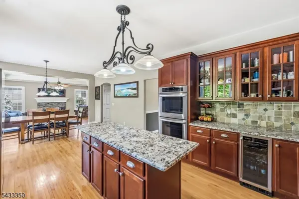 4 Matthew Dr, Byram Twp., NJ 07871