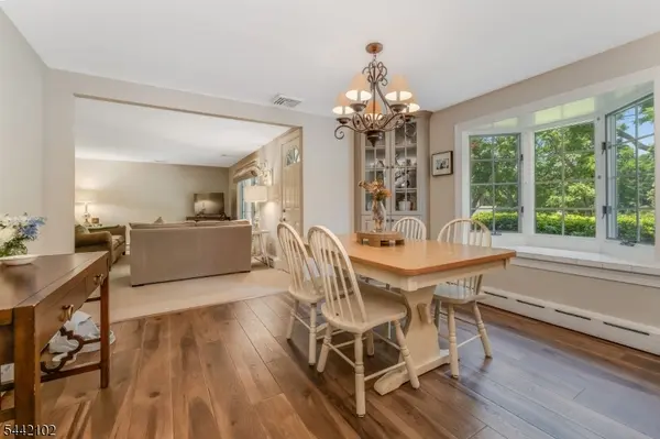 244 Hillcrest Dr, Milford Boro, NJ 08848