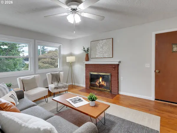 4204 SE ADAMS ST, Milwaukie, OR 97222