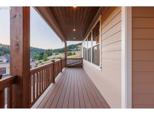 34370 HAWK HILL RD, Philomath, OR 97370