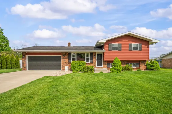 821 E Park DR, Howard Twp, MI 49120