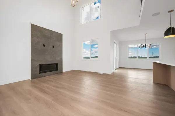 16 Waterford PL, Chestermere, AB T1X 3B3