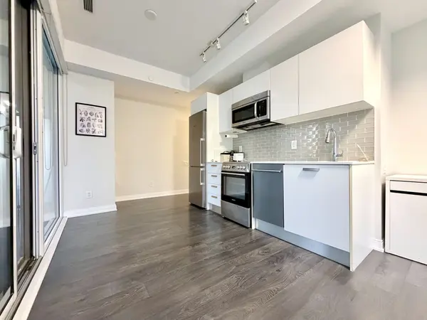 42 Charles ST E #2002, Toronto C08, ON M4Y 1N3