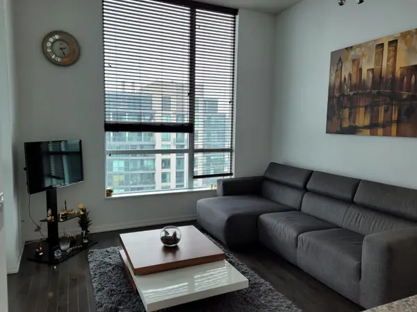 215 Fort York BLVD #3808, Toronto C01, ON M5V 4A2