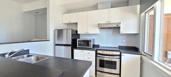 550 Front ST W #438, Toronto C01, ON M5V 3N5