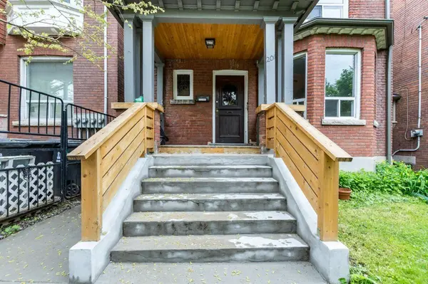201 Madison AVE E #Unit C, Toronto C02, ON M5R 2S6