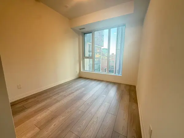400 King ST #505, Toronto C01, ON M5V 1K2