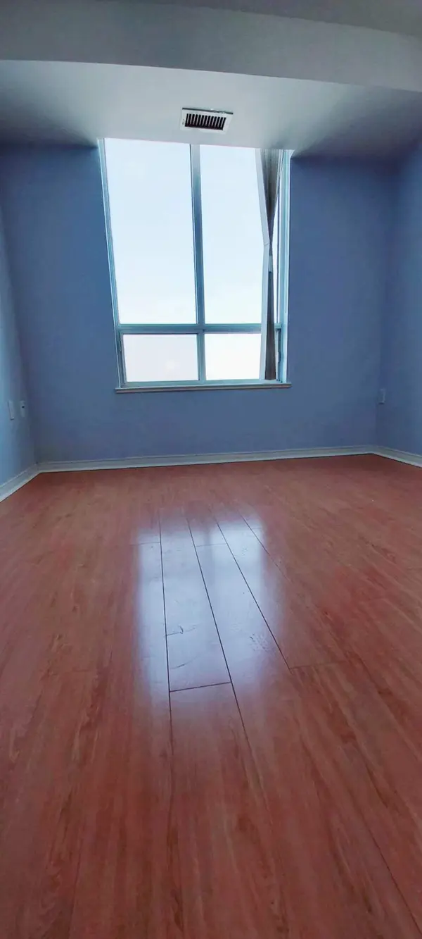 5001 Finch AVE E #1206, Toronto E07, ON M1S 5J9