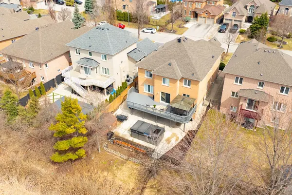 16 St Michele PL #Upper, Vaughan, ON L4H 1H3
