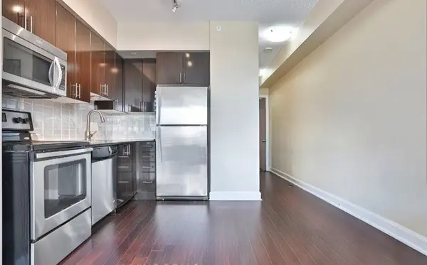 85 North Park RD #1103, Vaughan, ON L4J 0H9