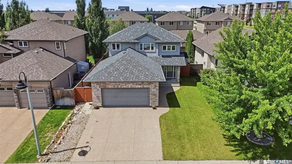 110 Robertson COVE, Saskatoon, SK S7T 0E3