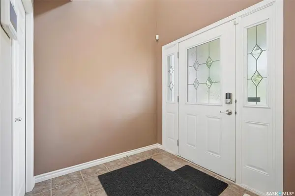 110 Robertson COVE, Saskatoon, SK S7T 0E3