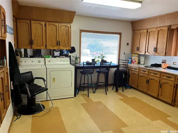 112 2nd AVENUE W, Gravelbourg, SK S0H 1X0