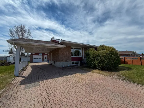 45 Twelfth ST E, Armstrong, ON P0J 1E0
