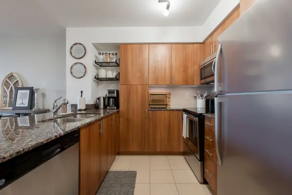 830 Lawrence AVE W #308, Toronto W04, ON M6A 0B6