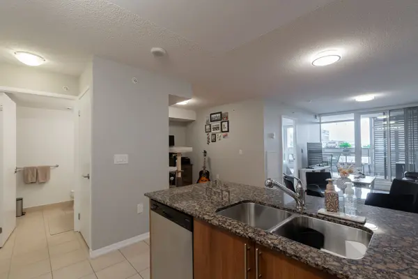 830 Lawrence AVE W #308, Toronto W04, ON M6A 0B6
