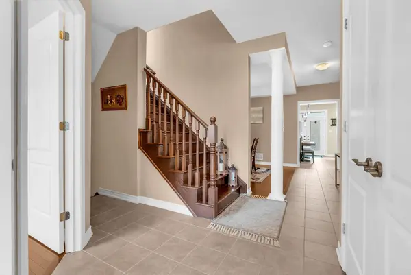 26 Pine Island WAY, Brampton, ON L6X 0Z6