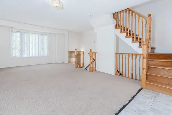 3050 Erin Centre BLVD #126, Mississauga, ON L5M 0P5