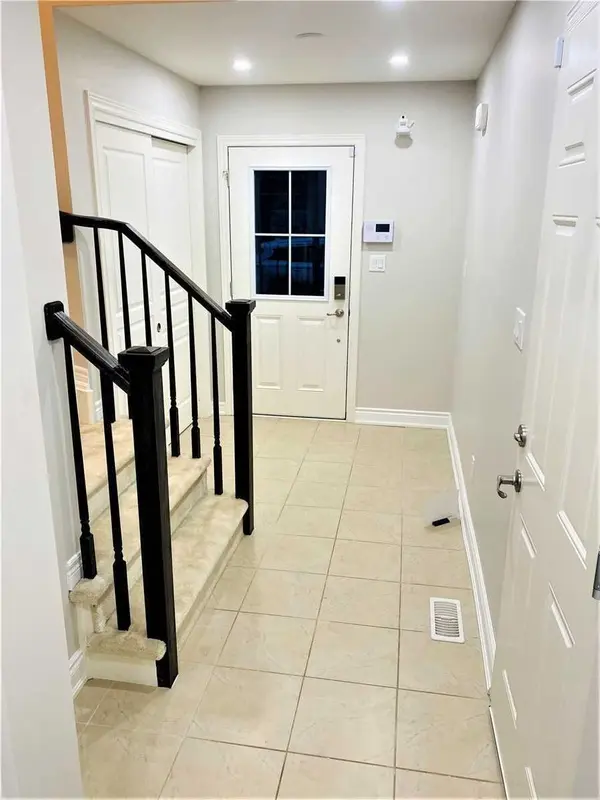 285 Silverwood AVE, Welland, ON L3C 0B7