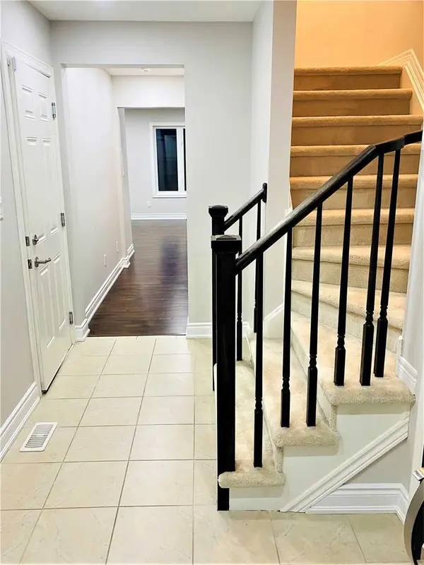 285 Silverwood AVE, Welland, ON L3C 0B7