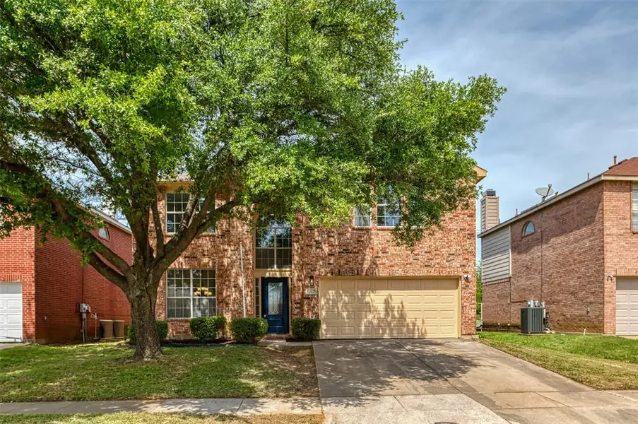 12629 Black Cherry Lane, Fort Worth, TX 76040