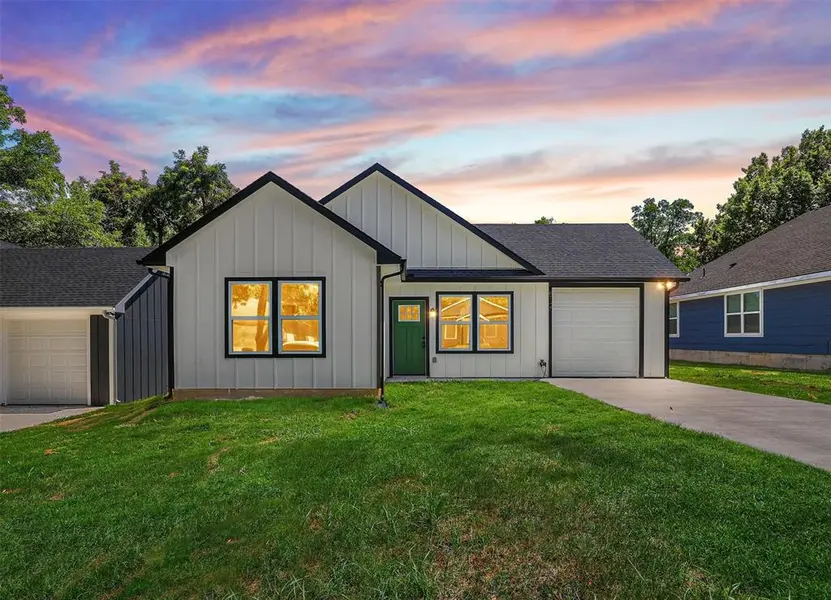 512 E Heron Street, Denison, TX 75021