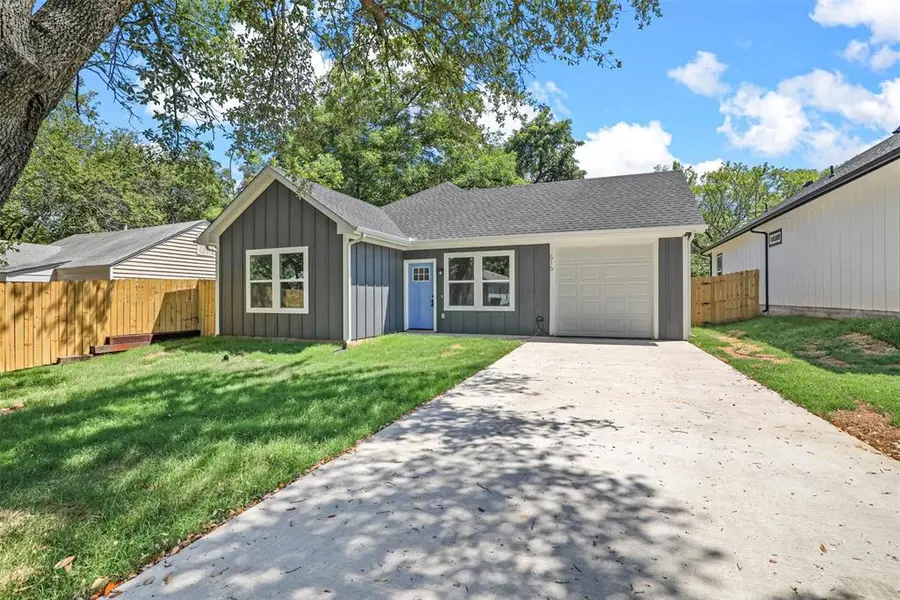516 E Heron Street, Denison, TX 75021