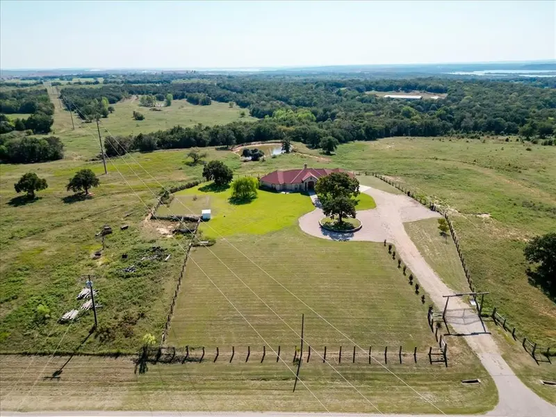6721 FM 1810, Chico, TX 76431