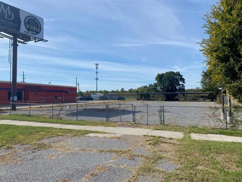 3498 Barksdale Boulevard, Bossier City, LA 71112