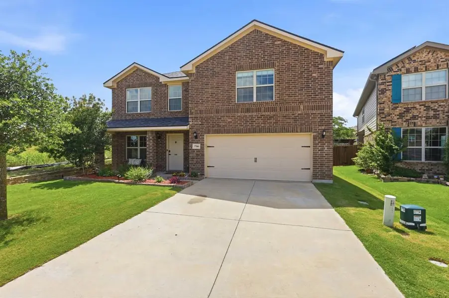7700 Spritsail Lane, Fort Worth, TX 76179