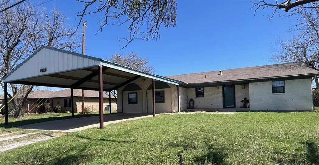 2204 Indian Creek Road, Brownwood, TX 76801