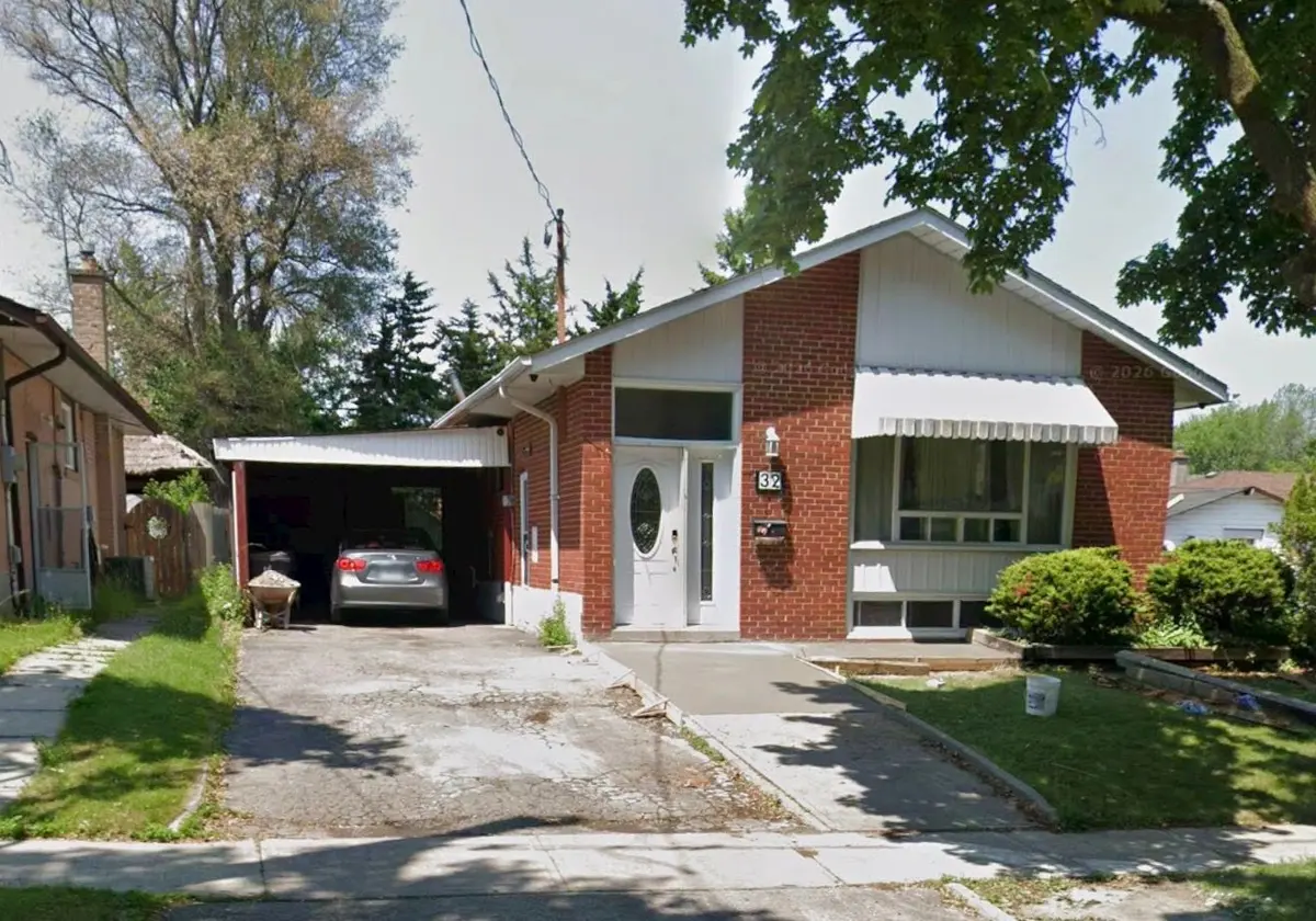 32 Caddy DR, Toronto E09, ON M1G 2G1