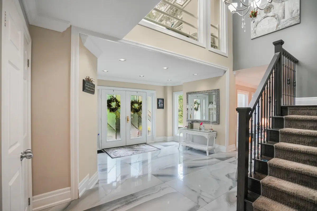 179 Ellis AVE, King, ON L0G 1N0