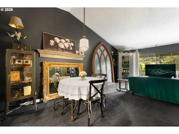2812 TREE TOP LN, West Linn, OR 97068