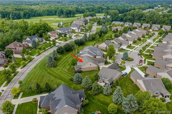 4011 Ardsley CT, Independence Charter Township, MI 48348