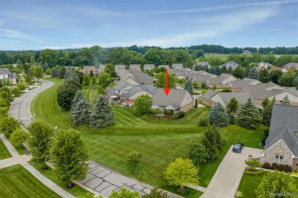 4011 Ardsley CT, Independence Charter Township, MI 48348