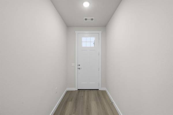 4615 Hawks Trail, Oak Point, TX 75068
