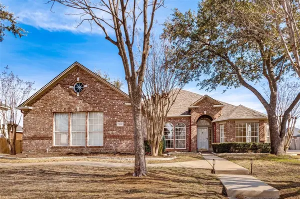 2908 Saint Vincent Drive,  Mansfield,  TX 76063