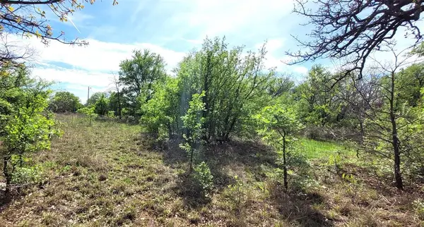 397 Clubhouse Drive, Burleson, TX 76058