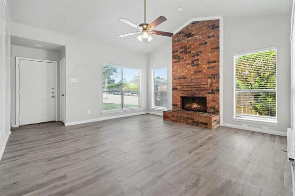 2201 Jackson Circle, Carrollton, TX 75006