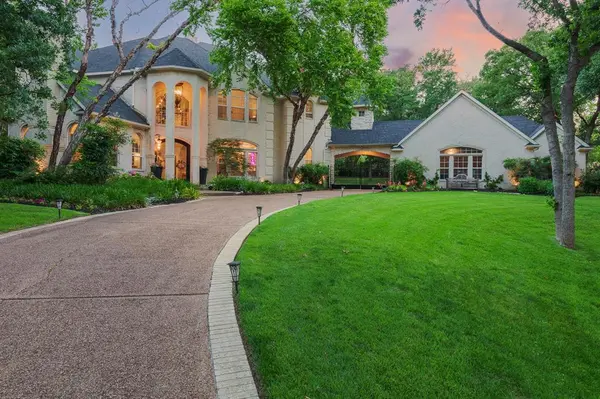 7505 Stallion Circle, Flower Mound, TX 75022